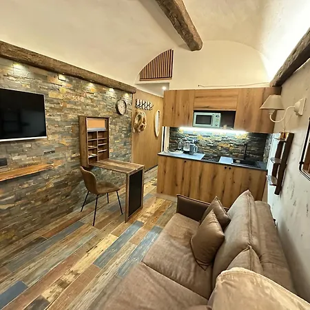 La Petit Apartment